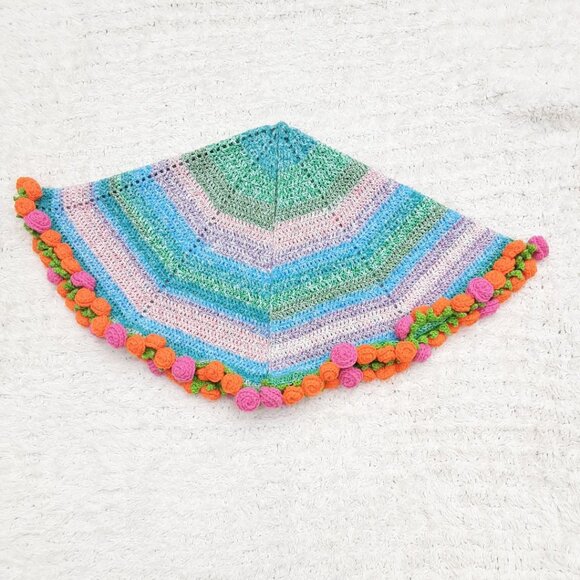 Hand-Crocheted Rose Bouquet Scarf/Shawl New - Picture 9 of 12